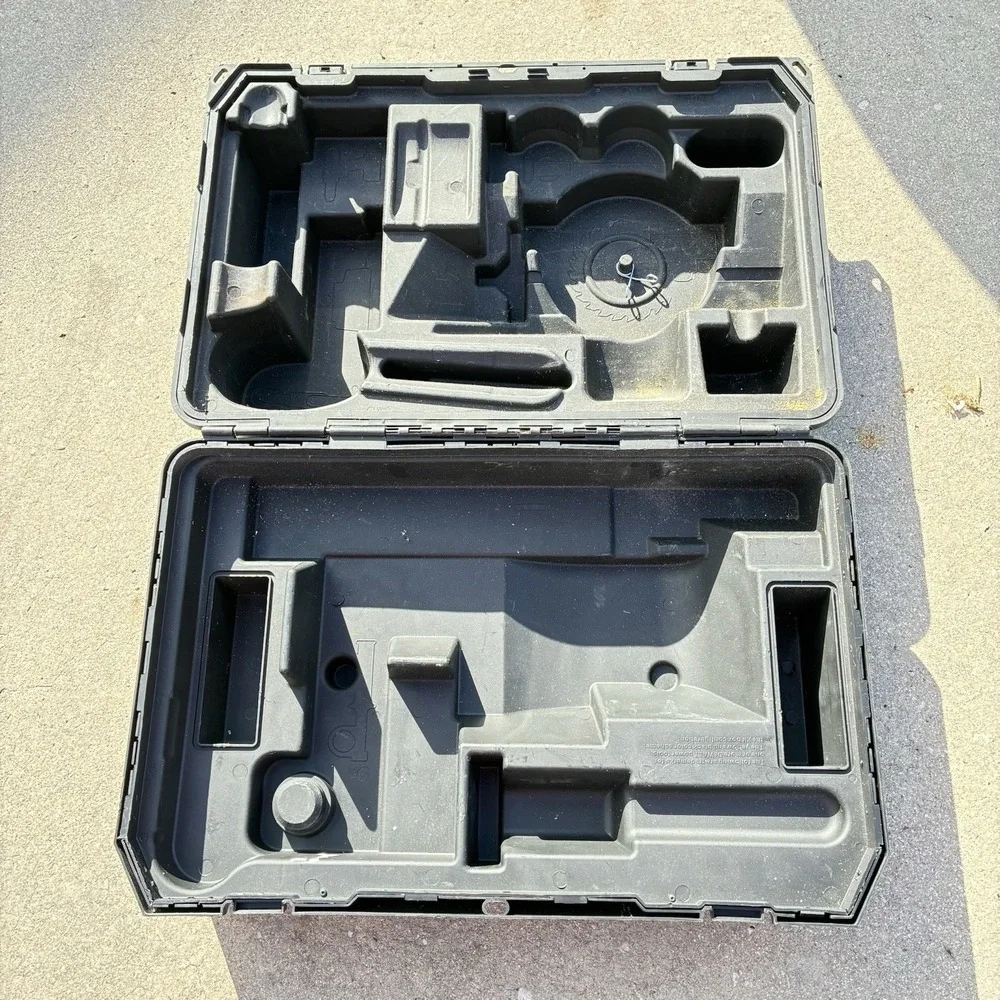 DeWALT Case 'DC4KITA' Latches Good Solid Case